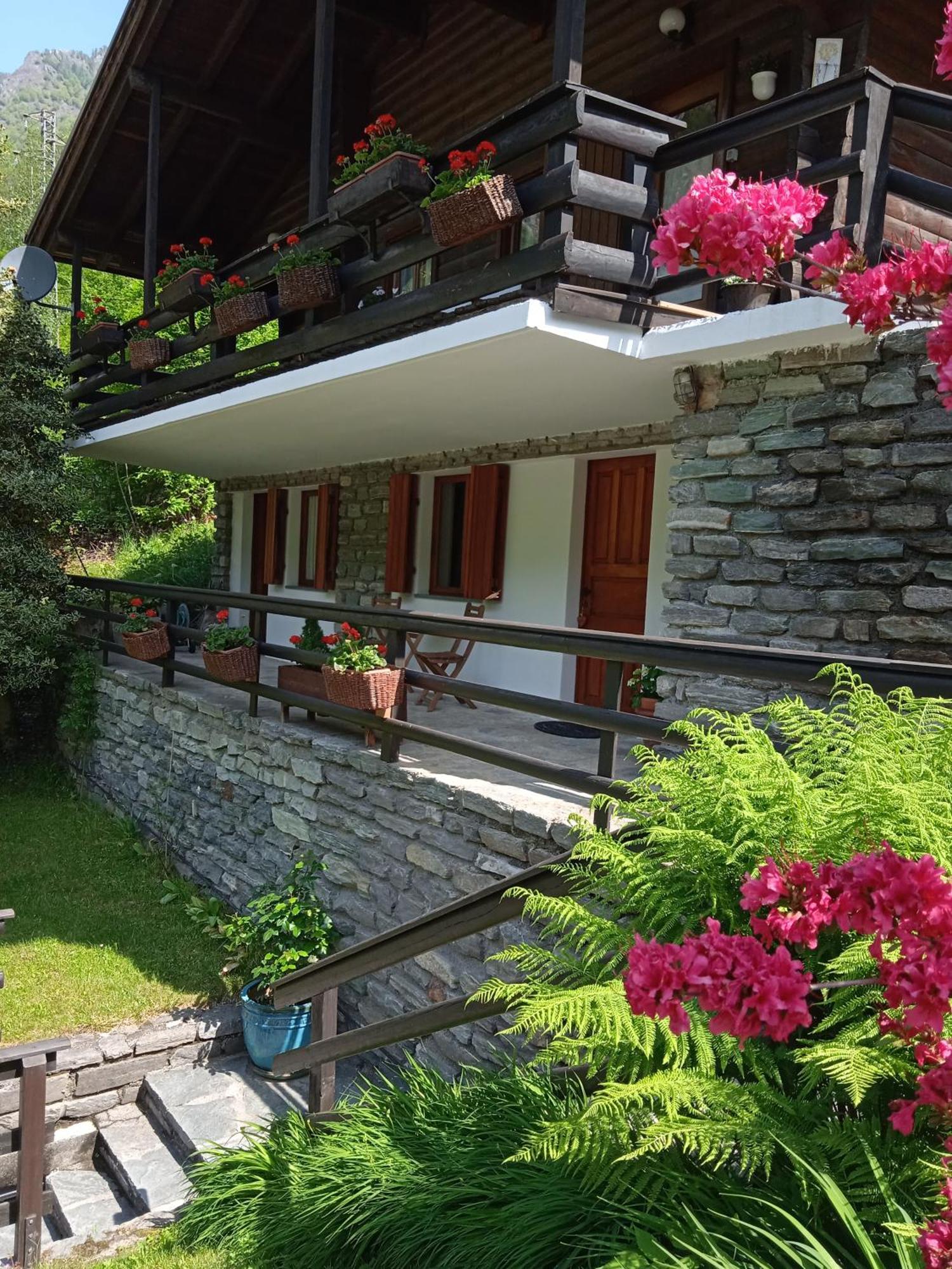 Bed and Breakfast Lo Chalet Pontboset Exteriér fotografie